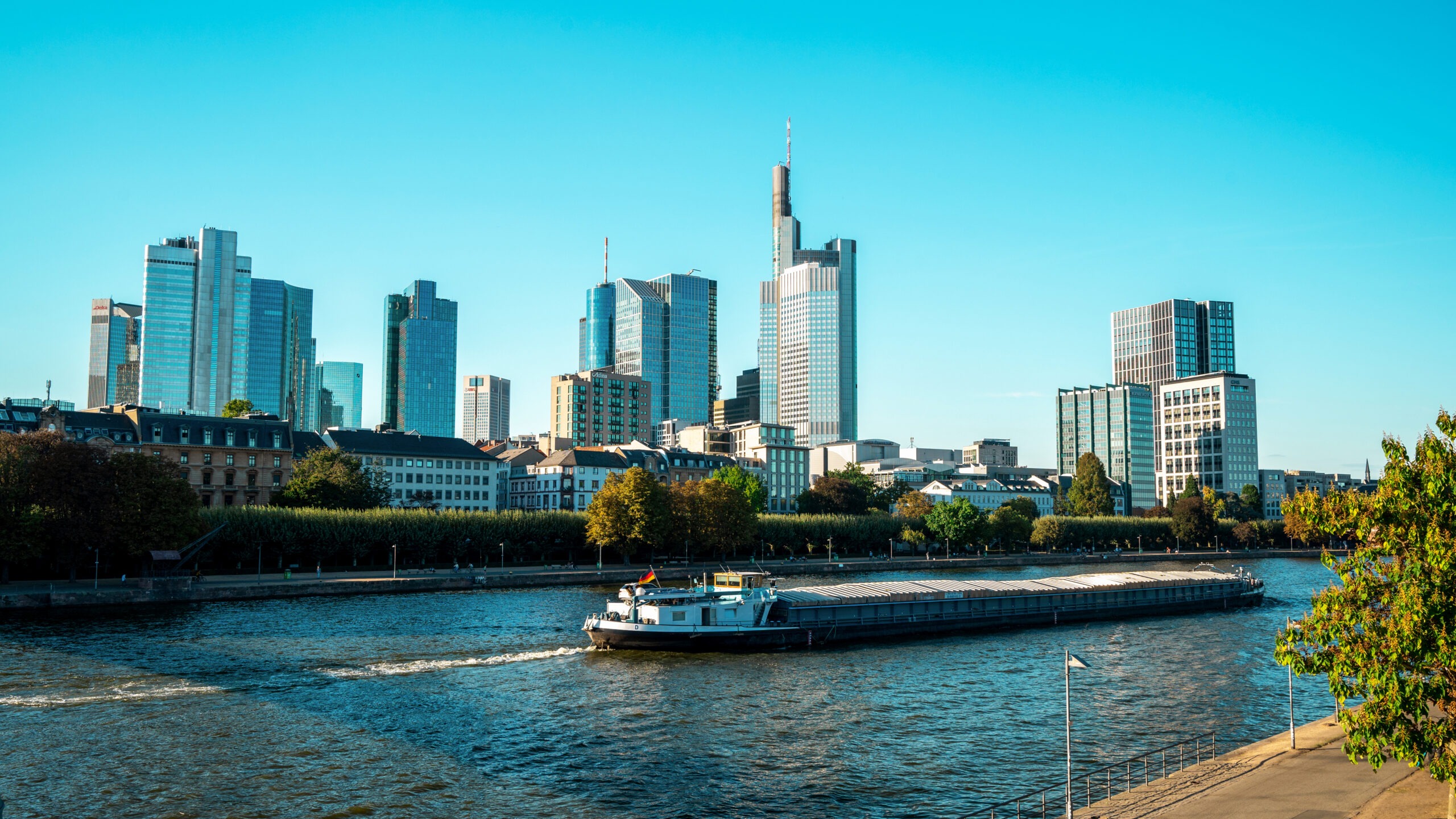 Webdesign Agentur Frankfurt – Skyline der Finanzmetropole
